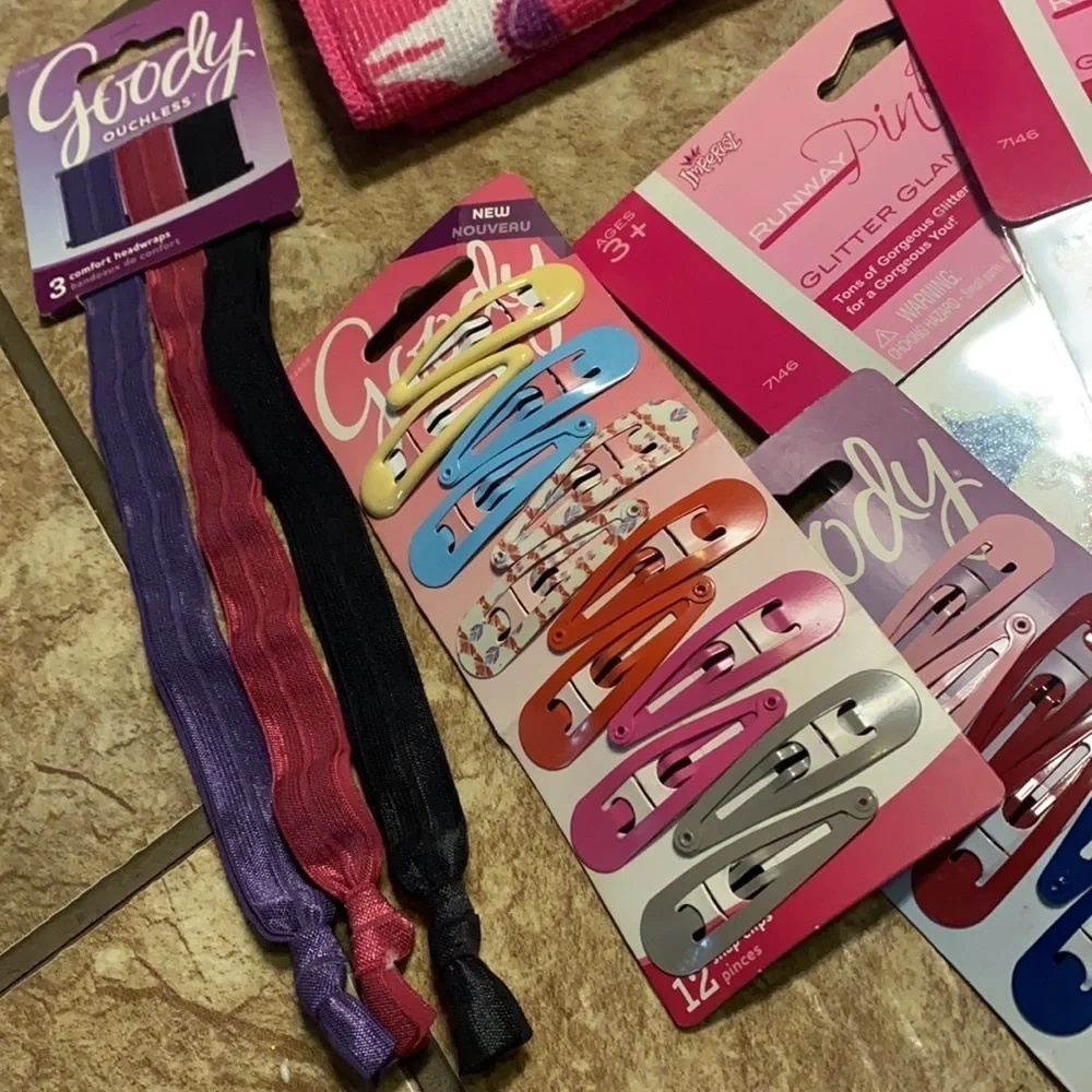 Girl’s Temporary Tattoo/Hair Accessories Bundle Goody Hair Clips Hairbrush